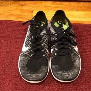 Women’s Nike free sock